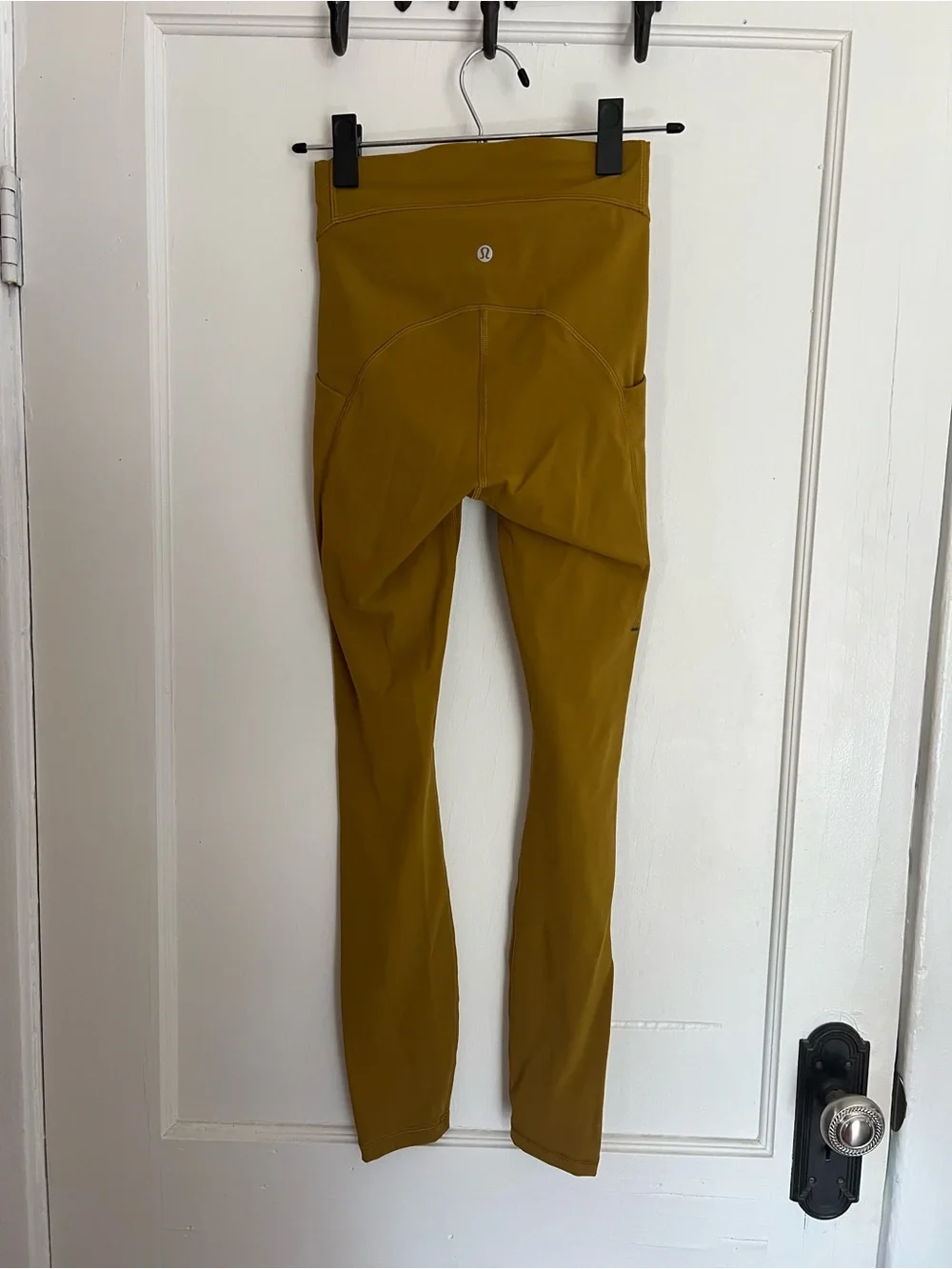 Lulu Lemon Power Thru High Rise Tight 25”